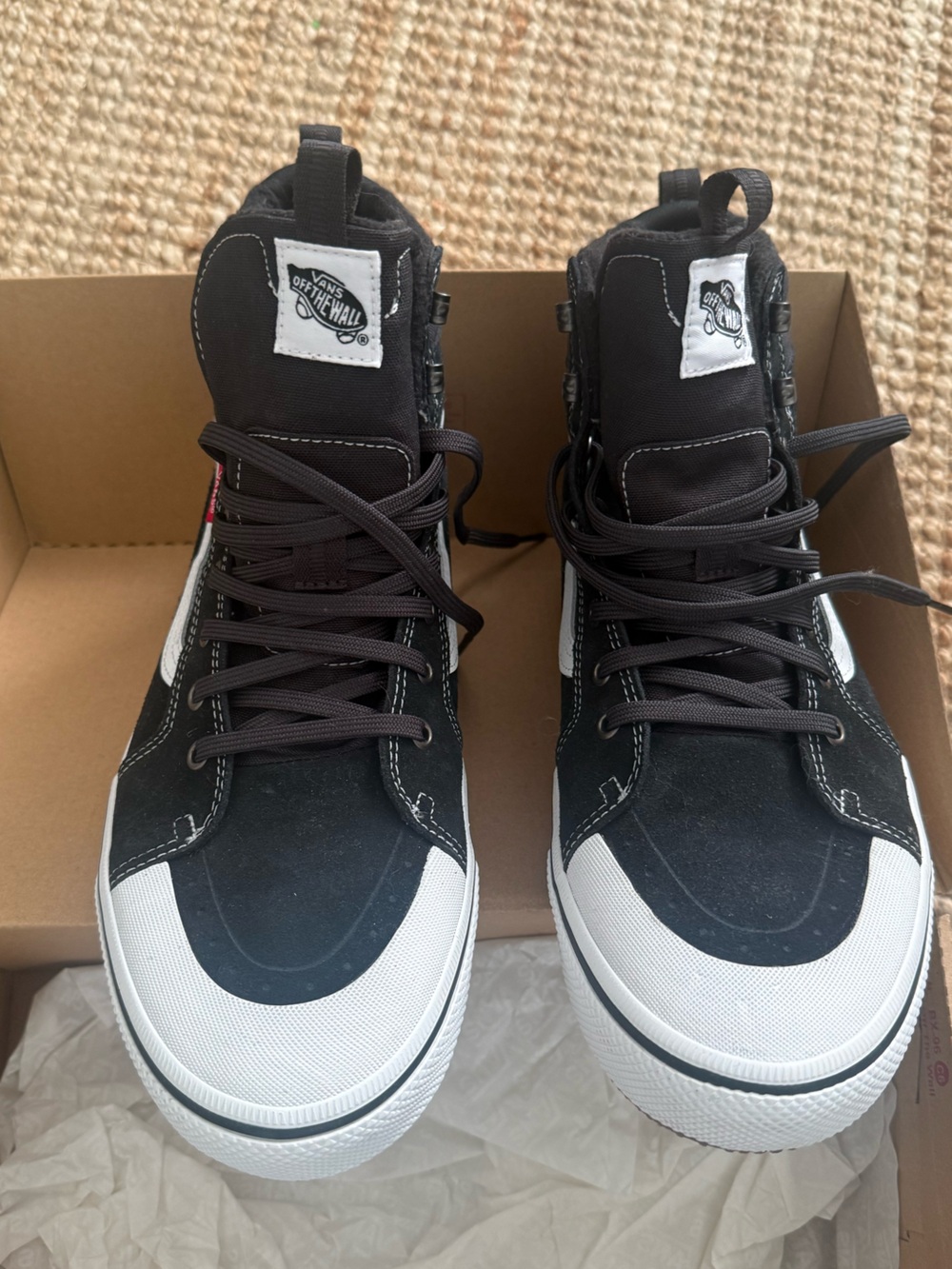 Vans MTE Sk8-Hi Waterproof All-Trac Black White Men’s 12 NWOT - Picture 3 of 7